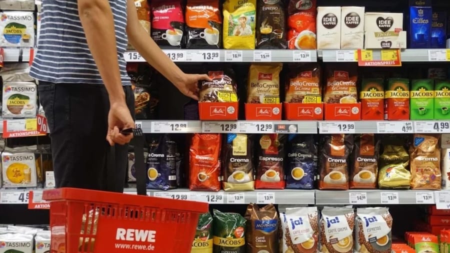 Gündem olan video; Almanya'da marketten sadece 2 Euro'ya alınabilen ürünler...