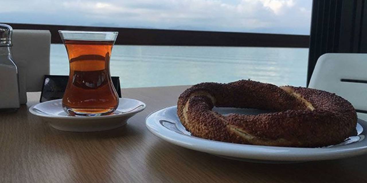 Havalimanındaki Bu Fiyatlar Sosyal Medyanın Gündeminde!