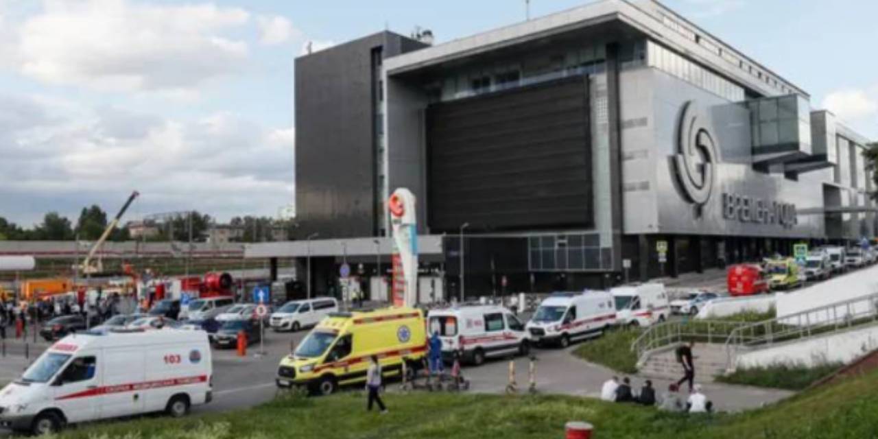 Moskova'da korkunç olay! AVM'de sıcak su borusu patladı, müşteriler yandı: 4 ölü, 10 yaralı