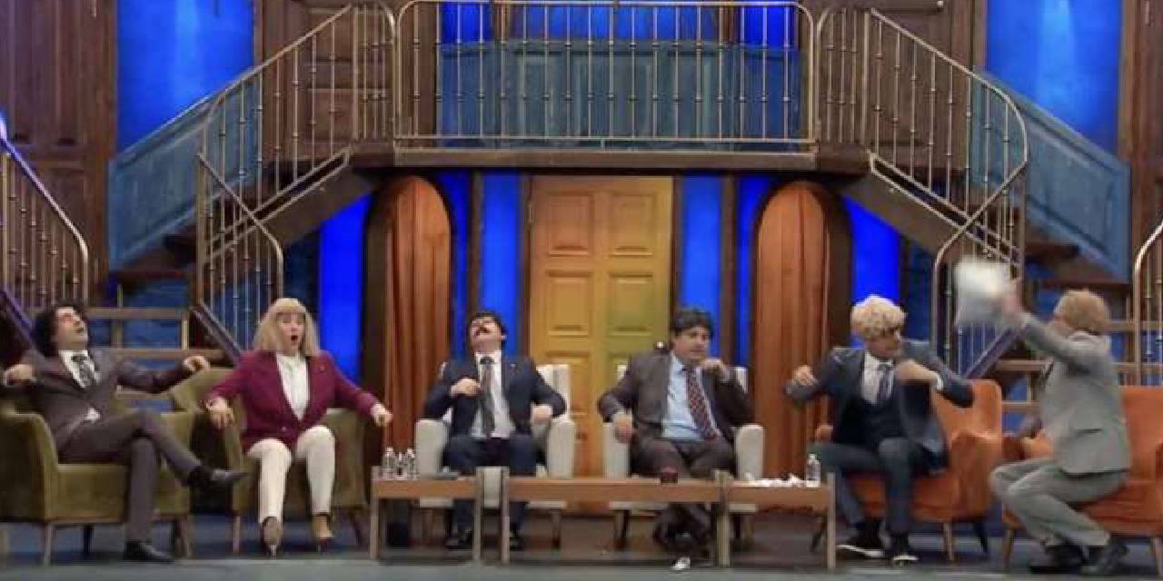 Güldür Güldür Show'dan 'Dış güçler' göndermesi