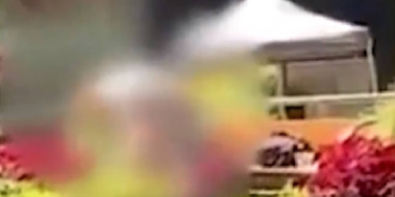 Görenler şaşırdı...Sosyal medyanın gündemine oturdu! Sokak ortasında cinsel ilişkiye girdiler, o anlar kameralara yansıdı