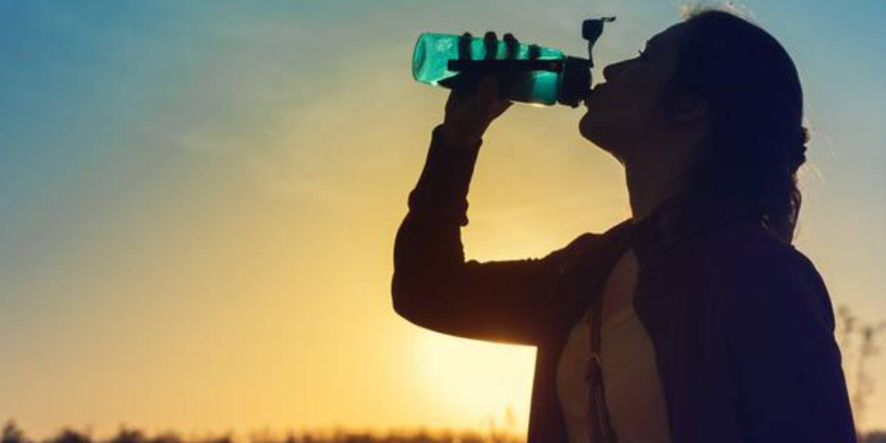 Sıcak havaya karşı 6 hayati öneri: Nasıl serin ve sağlıklı kalınır? Aşırı sıcak havada ne yemeli, nasıl giyinmeli?