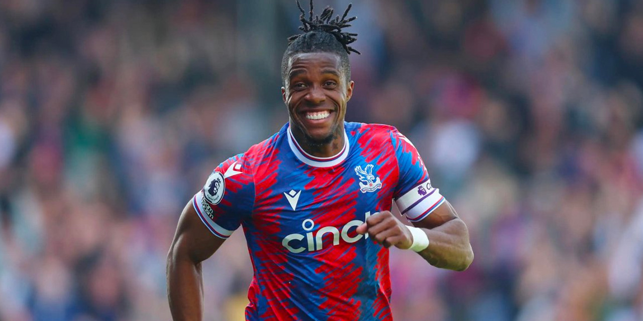 Galatasaray'dan Fenerbahçe'ye transfer çalımı: Zaha Galatasaray'lı oldu