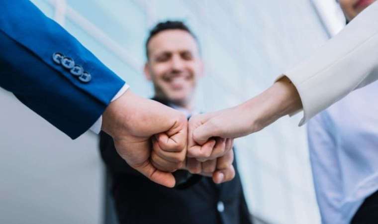 Bu burçlara sırlarınızı düşünmeden anlatabilirsiniz! Onlara gözünüz kapalı güvenebilirsiniz... İşte en güvenilir 4 burç