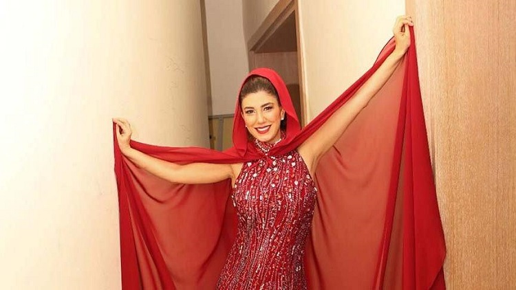 Nadide Sultan'ı sahnede duygulandıran anlar! Hüzünlenerek oğlunun hastalığını duyurdu...