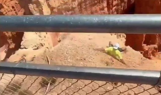 Büyük Kanyon'dan atlıyormuş gibi yapacaktı... Ölümden döndü