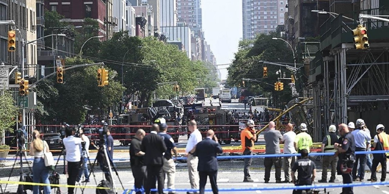 40 katlı apartmandan vinç düştü