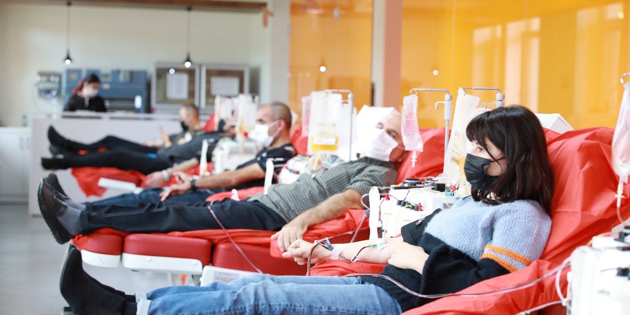 Kızılay Kan Merkezlerinin Çalışma Saatlerini Akşama Kaydırdı