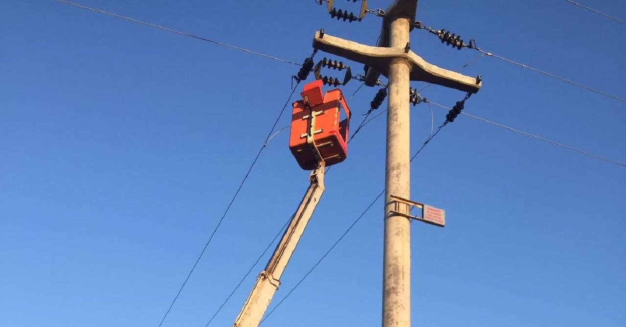 Hindistan'da yapılan etkinlikte beklenmedik ölüm! Elektrik akımına kapıldılar