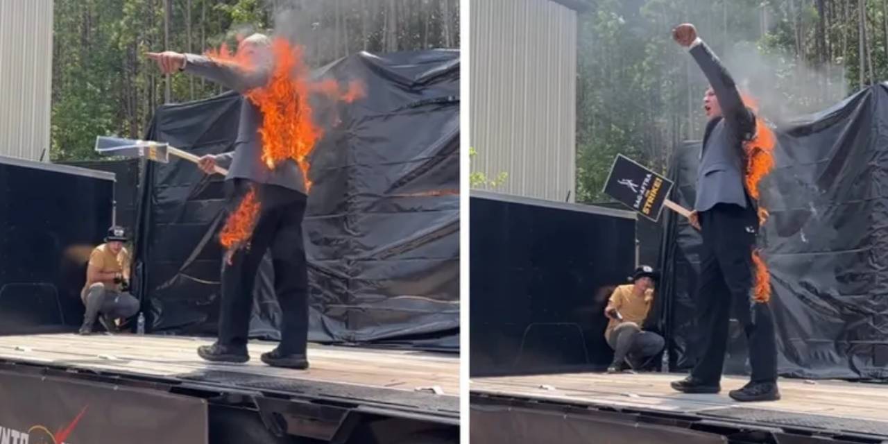 Ünlü oyuncunun dublörü protesto sırasında kendini ateşe verdi!