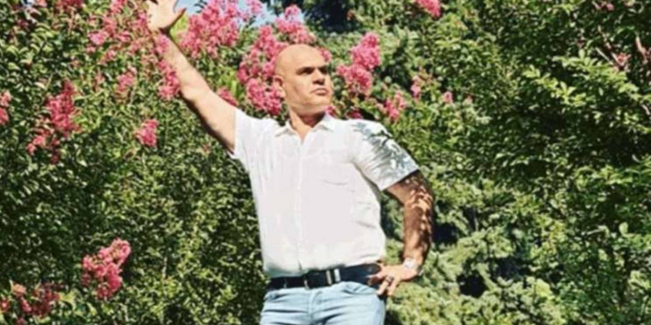 Sahneye çıkmak için 3 milyon euro istemişti: Kafeteryada 80 TL'ye şarkı söyledi