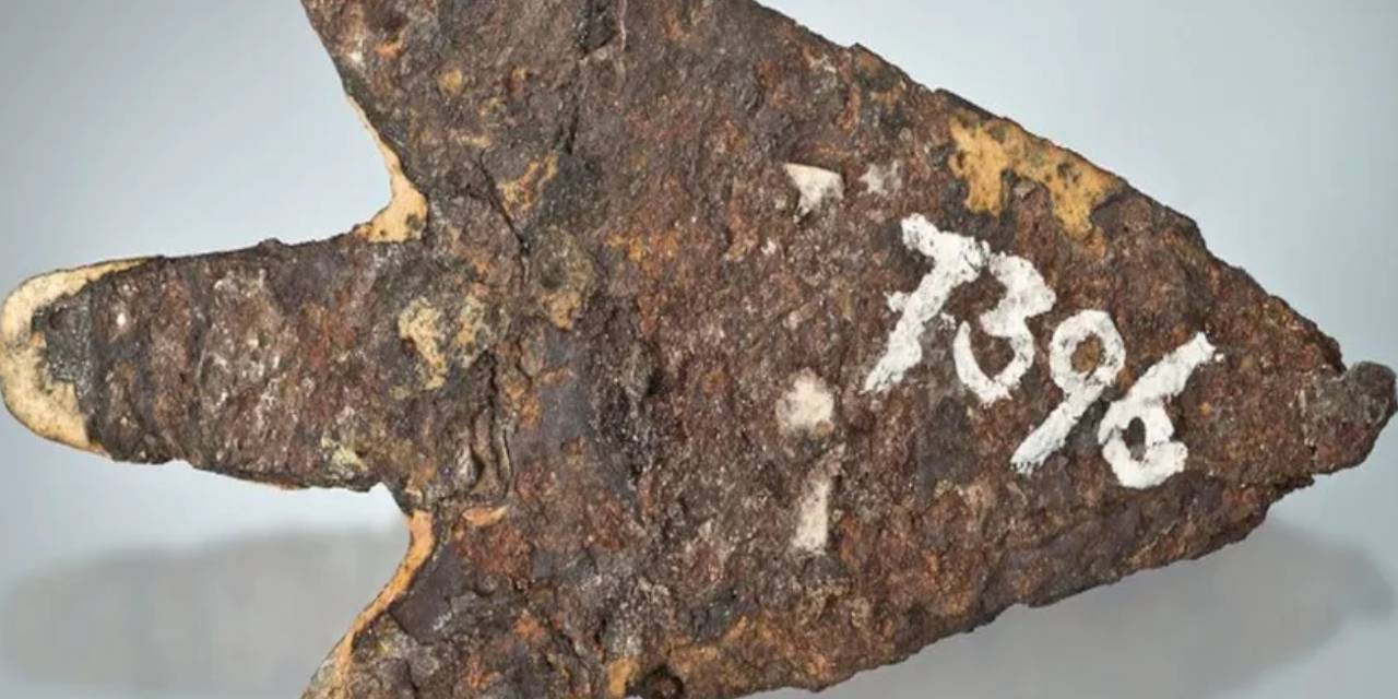 200 yıl sonra ortaya çıkan sır! Ok ucu incelendi, sonuç şaşırttı: Gökten düşen bir nesneden yapılmış