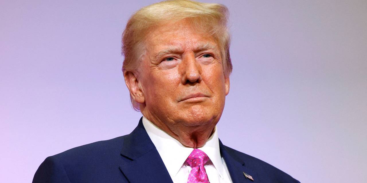 Komplo kurmak suçuyla yargılanacak... Trump bugün mahkemeye çıkıyor