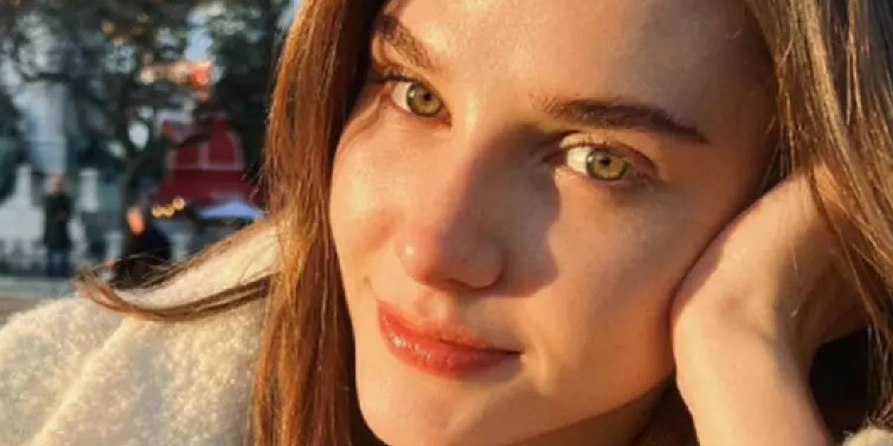 Demet Akalın'dan ünlü oyuncunun pozuna olay yorum