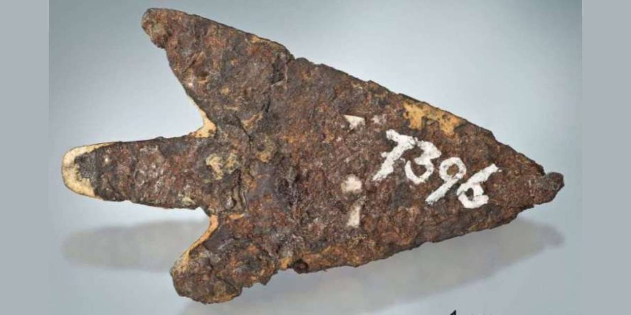 Üç Bin Yıllık Keşif...  Uzaydan Düşen Meteordan Yapılmış...