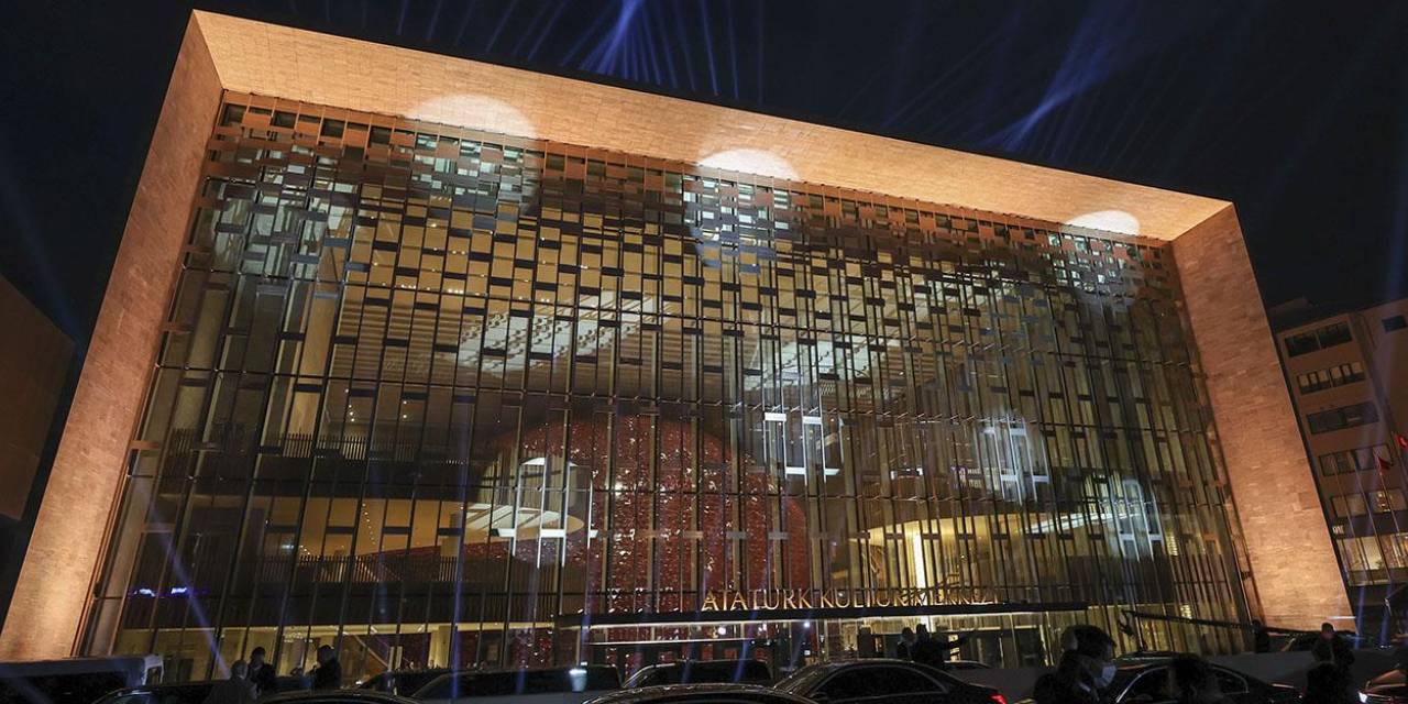 Atatürk Kültür Merkezi’nde otopark krizi! Sanatçılar tepkili, imza kampanyası başlatıldı