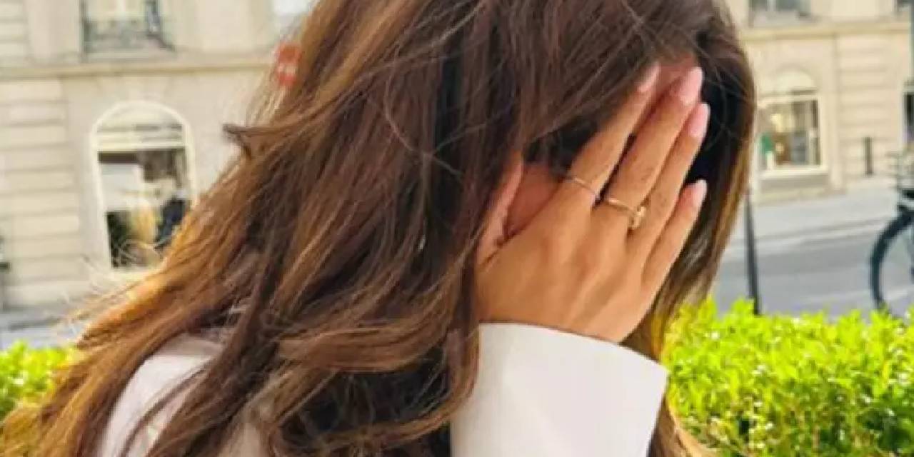 Ünlü çift aşklarını bu paylaşımla ilan etti