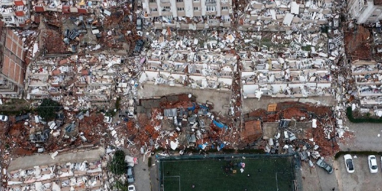Depremin 275'inci Gününde Enkazdan Ceset Çıktı