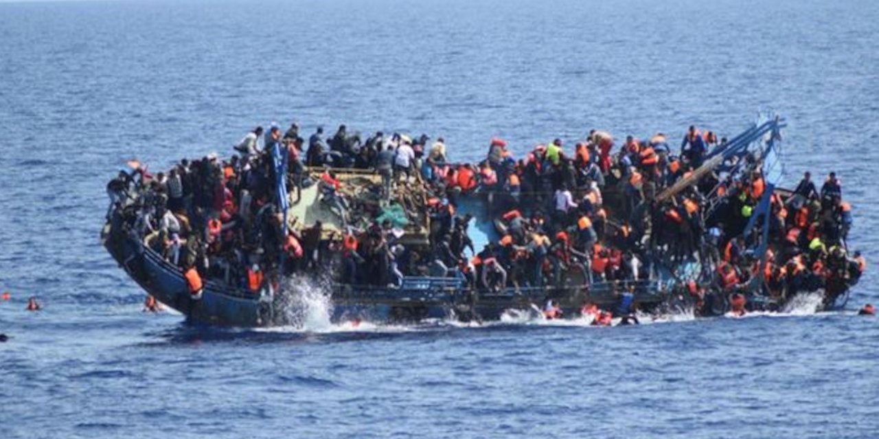 Mülteci Teknesi Battı: 41 Ölü