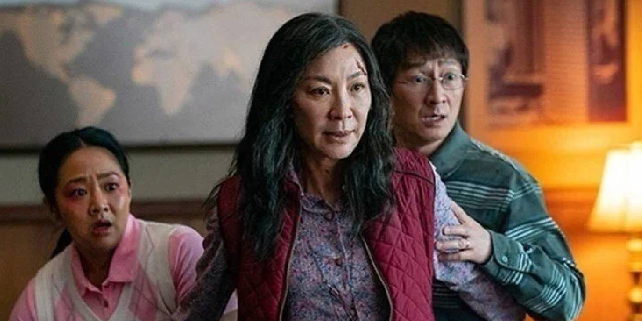 Oscar ödüllü oyuncunun enteresan gelinliği şaşırttı