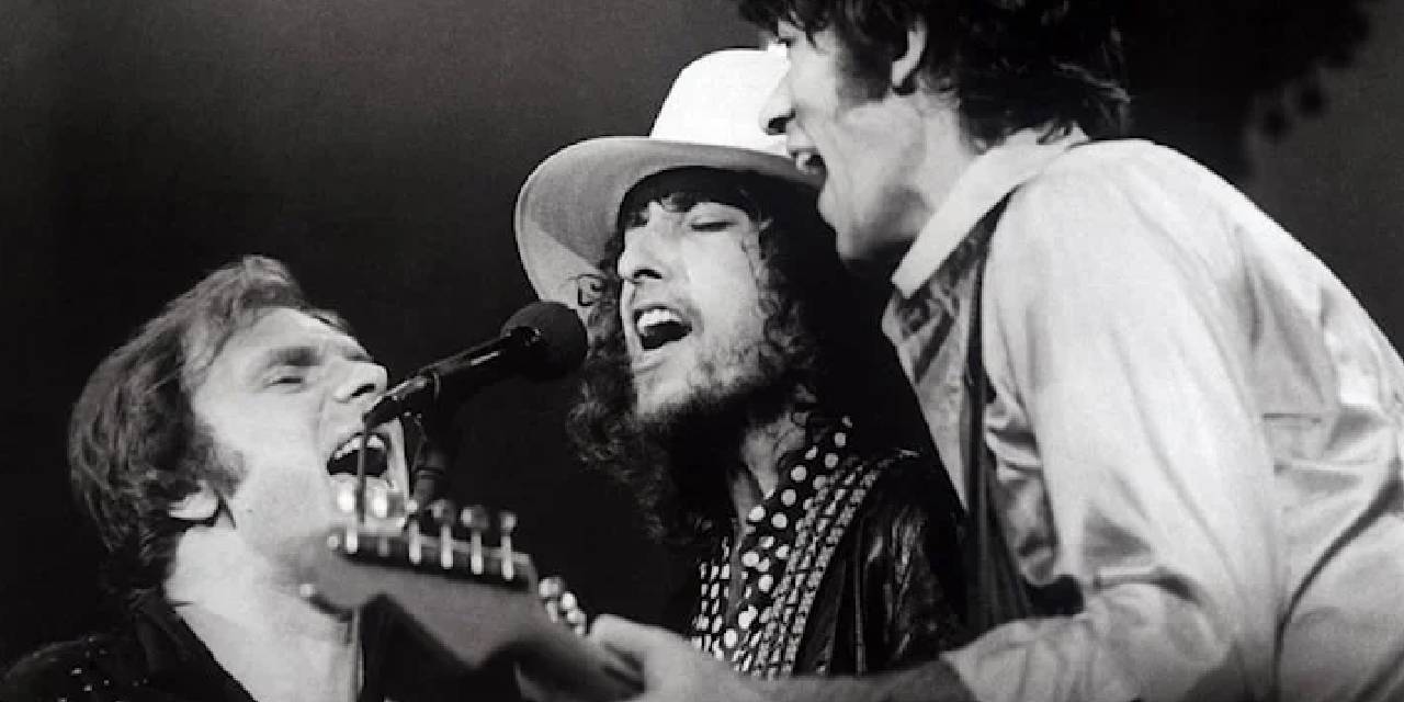 Ünlü müzisyen hayatını kaybetti