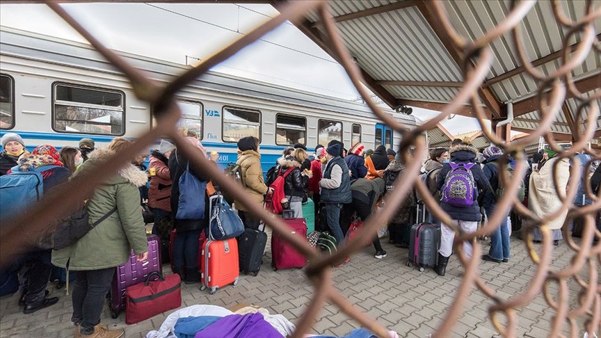 İngiltere’den sonra Hollanda... Yolcu gemisinin lüks bölümleri kapatıldı