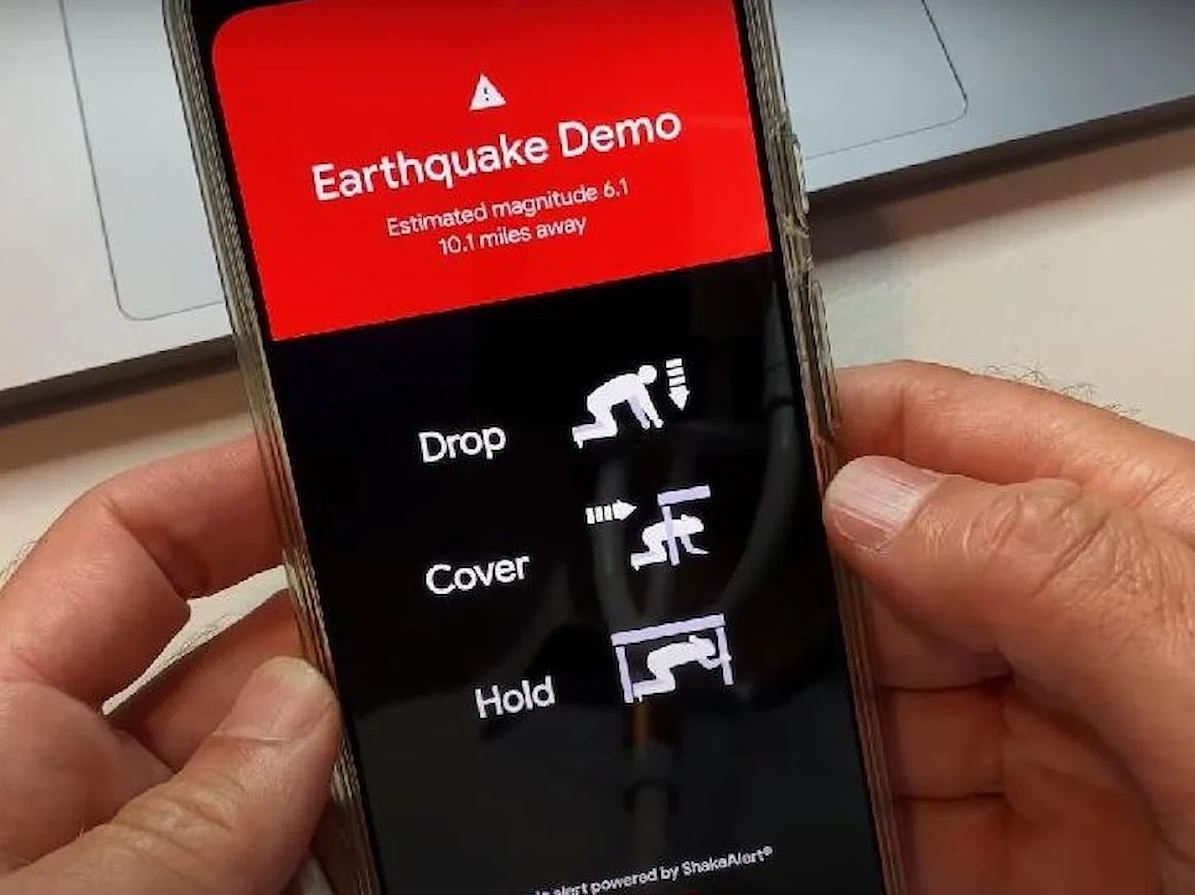 Android Deprem Uyarı Sistemi Nasıl Çalışır? Gemlik Depremini Saniyeler Önce Nasıl Bildi?