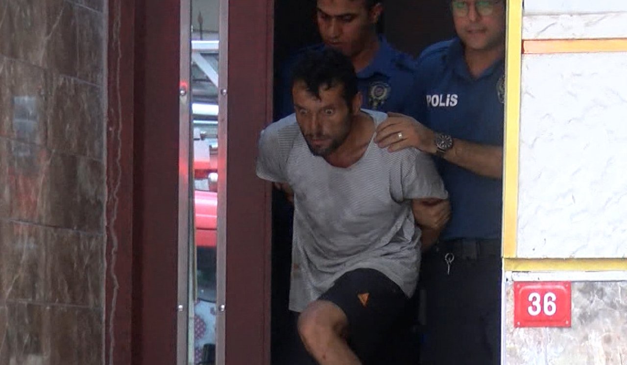 Esenyurt'ta Dehşete Düşüren Olay! Eşi ve Çocuklarının İçinde Bulunduğu Daireyi Yaktı