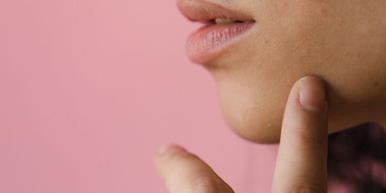 Aynaya bakıp kendinizi test edin! Çene tipiniz kişiliğinizi ortaya koyuyor