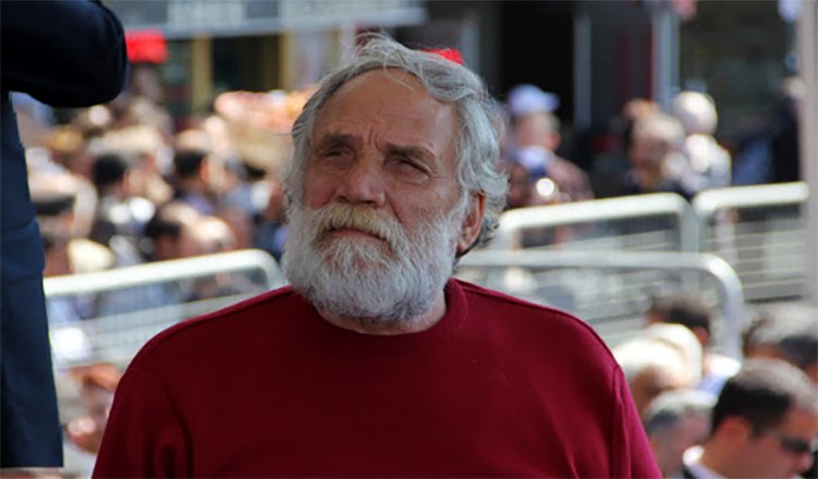 Eşber Yağmurdereli Yoğun Bakıma Kaldırıldı