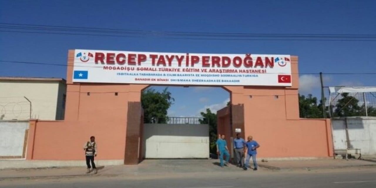 Somali’de Recep Tayyip Erdoğan Hastanesi Krizi: Türk Başhekim Görevden Alındı