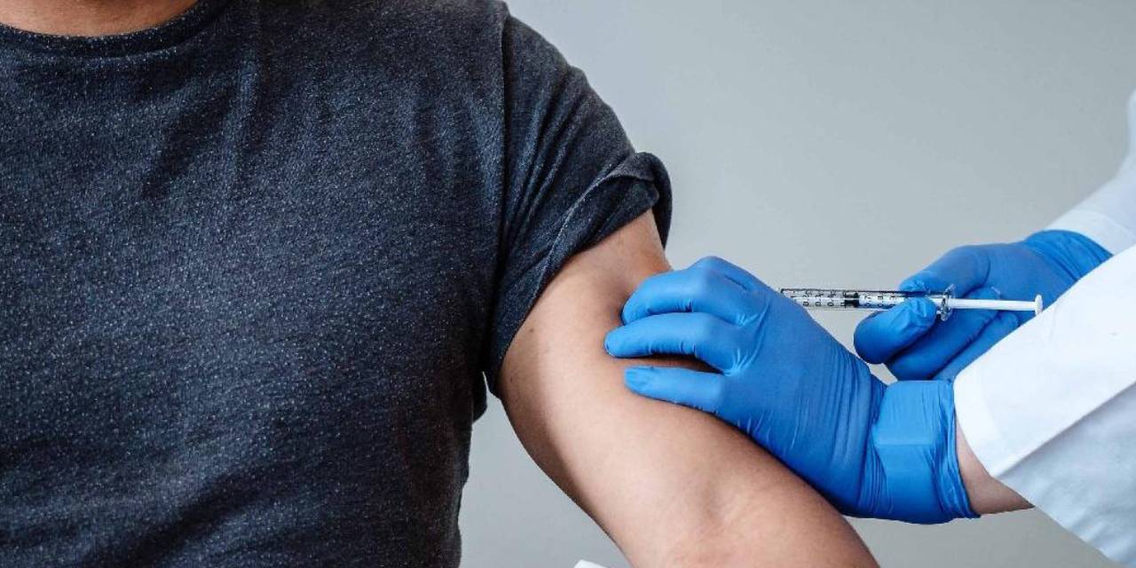 Koronavirüs döndü, BioNTech'in yeni aşısı geliyor