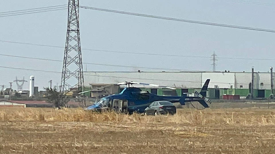 Tekirdağ'da arızalanan helikopter tarlaya zorunlu iniş yaptı