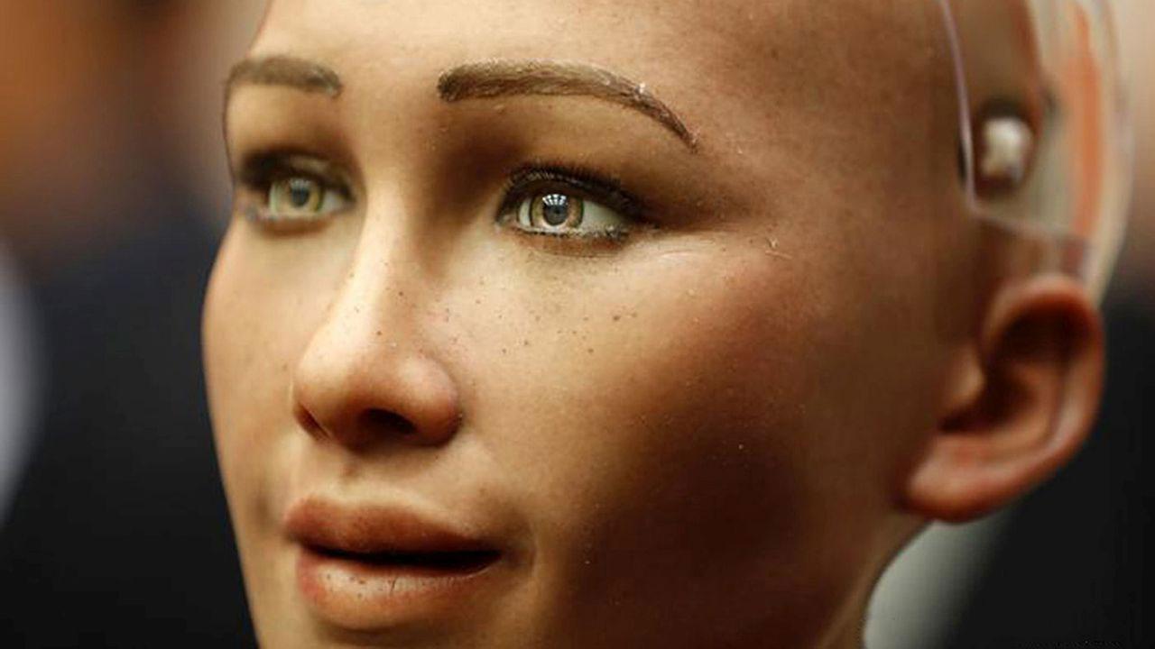 Robot Sophia Nerede Üretildi, Nerenin Vatandaşı? Özellikleri Neler?