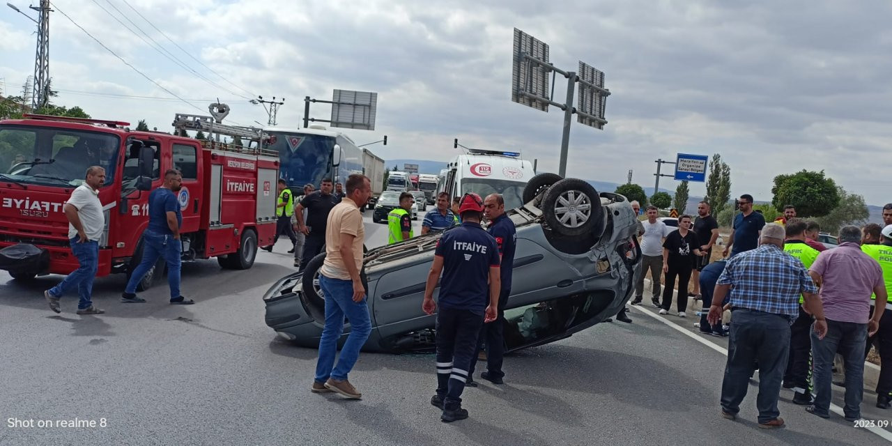 Amasya'da Korkunç Kaza: 1 Çocuk Öldü, 4'ü Çocuk 8 Kişi Yaralandı