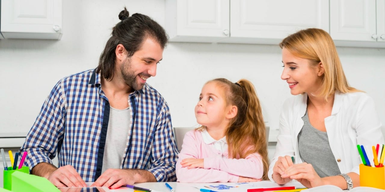 Uzman isimden anne ve babalara uyarı! Okul çağındaki çocuğunuza sakın böyle davranmayın