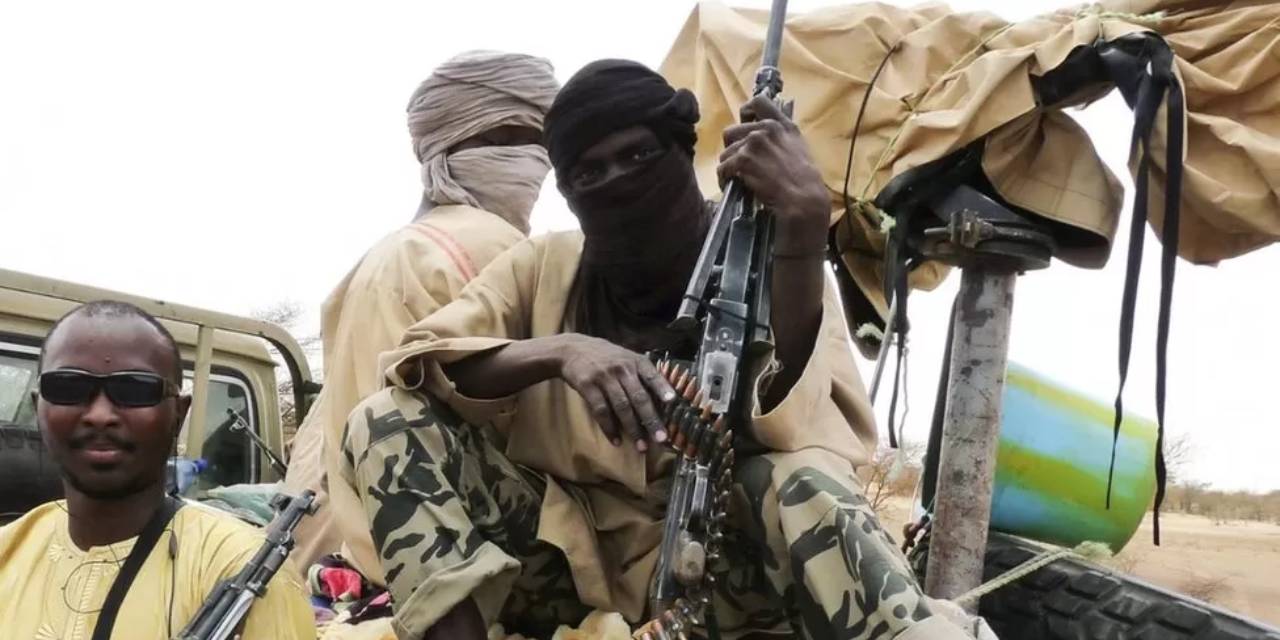 Cihatçılar saldırdı... Mali’de tekneye saldırı: 49 ölü