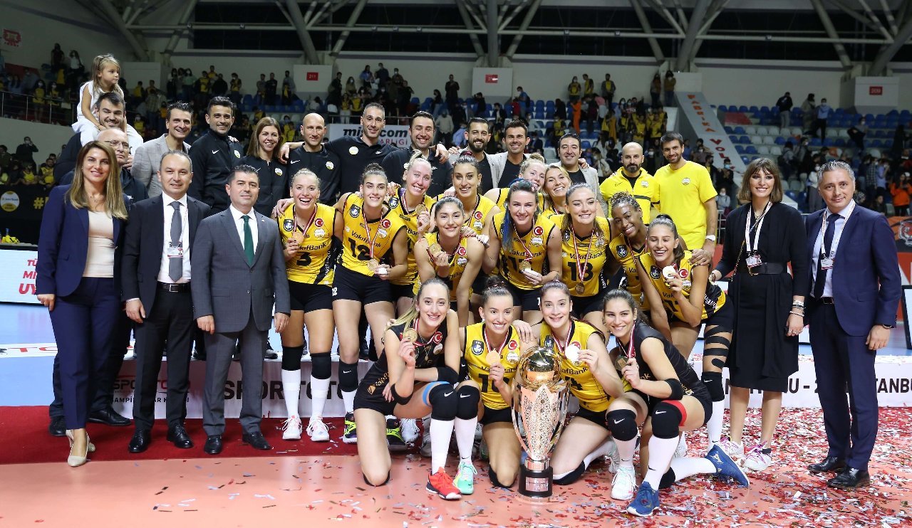 Şampiyonluk Sonrası Voleybola Olan İlgi Arttı... Vakıfbank Spor Kulübü Altyapısına Seçeceği Adayların Boy Standardını Açıkladı