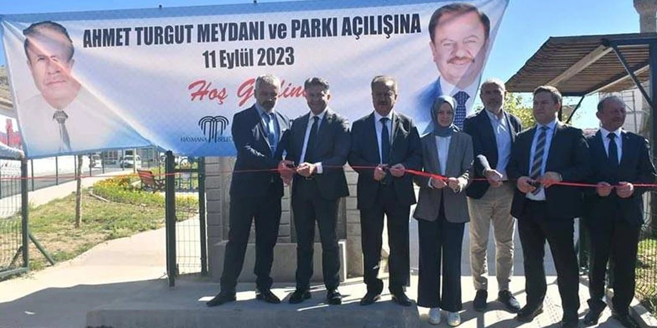 Mafya Liderinin Adını Parka Verdiler, Kurdeleyi Başkan Kesti!