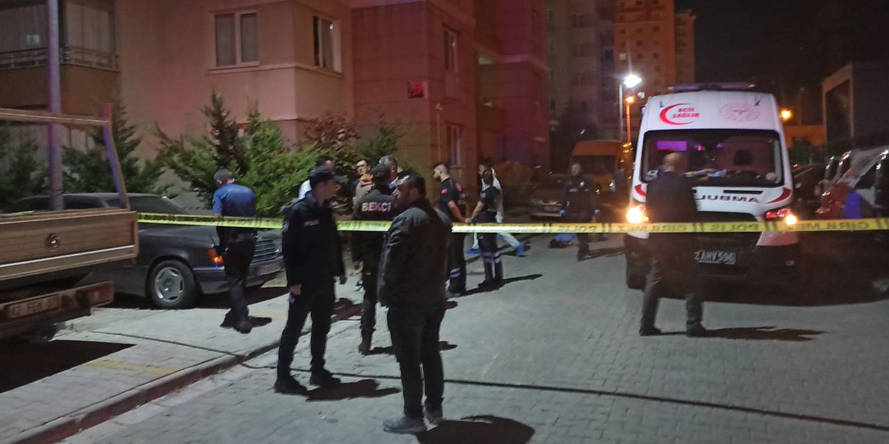 Konya'da dehşete düşüren olay: İki genç kız sevgililerine mesaj atıp 15. kattan atladı