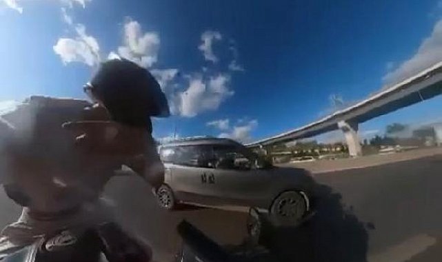 Seyir halindeyken tartıştığı motosikletliyi tokatladı!