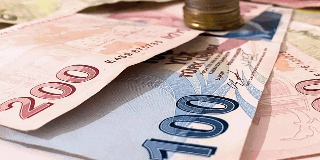 500 ve 1000 TL'lilk Banknot Basılacak mı? AKP'den İlk Açıklama