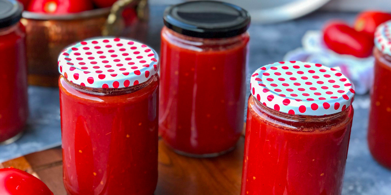 Kış aylarının vazgeçilmezi... Kavanozda domates sos nasıl hazırlanır? İşte detaylar...