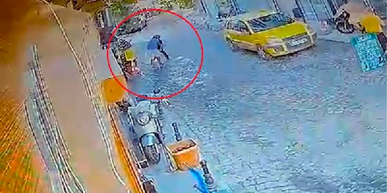 Adana'da Dehşet Anları! Tartıştığı Kişiyi Sokak Ortasında Bıçaklayarak, Öldürdü