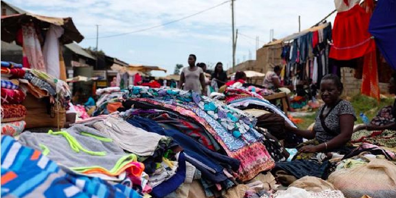 Afrika'da "ikinci el moda" geçim kaynağı ...Yerel kaynakları kalkındırarak ülke paçavra ticaretinden kurtulabilir mi?
