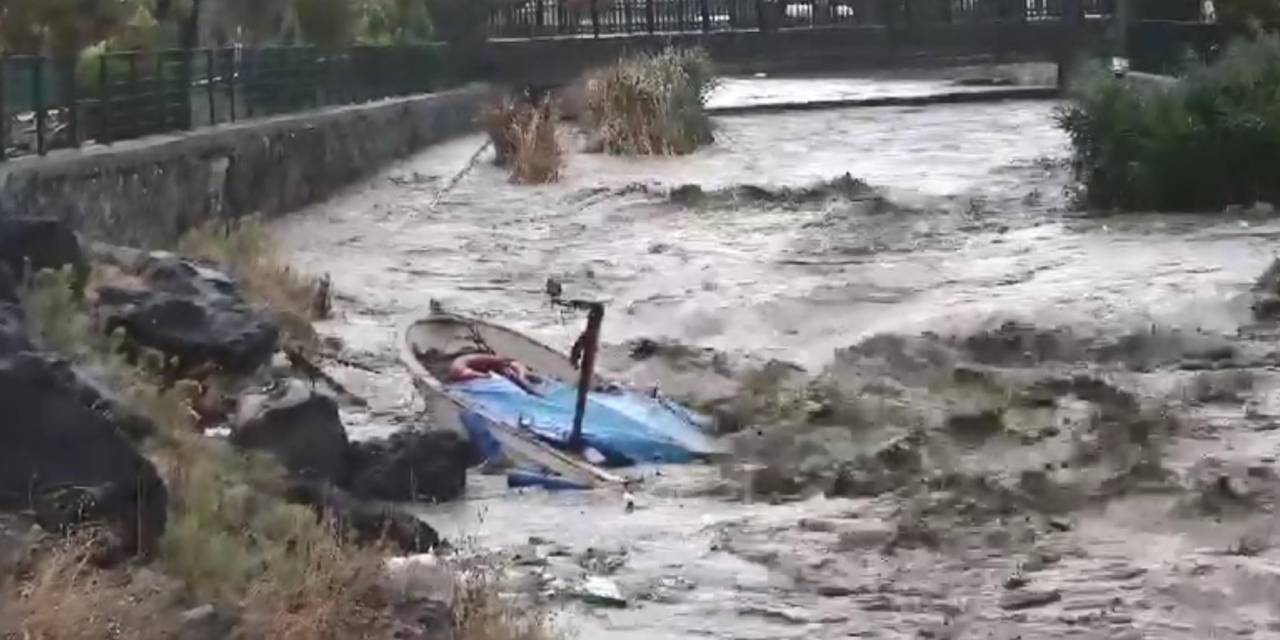 Sarı Kodlu Uyarı Verilmişti, Yağmur Sele Döndü