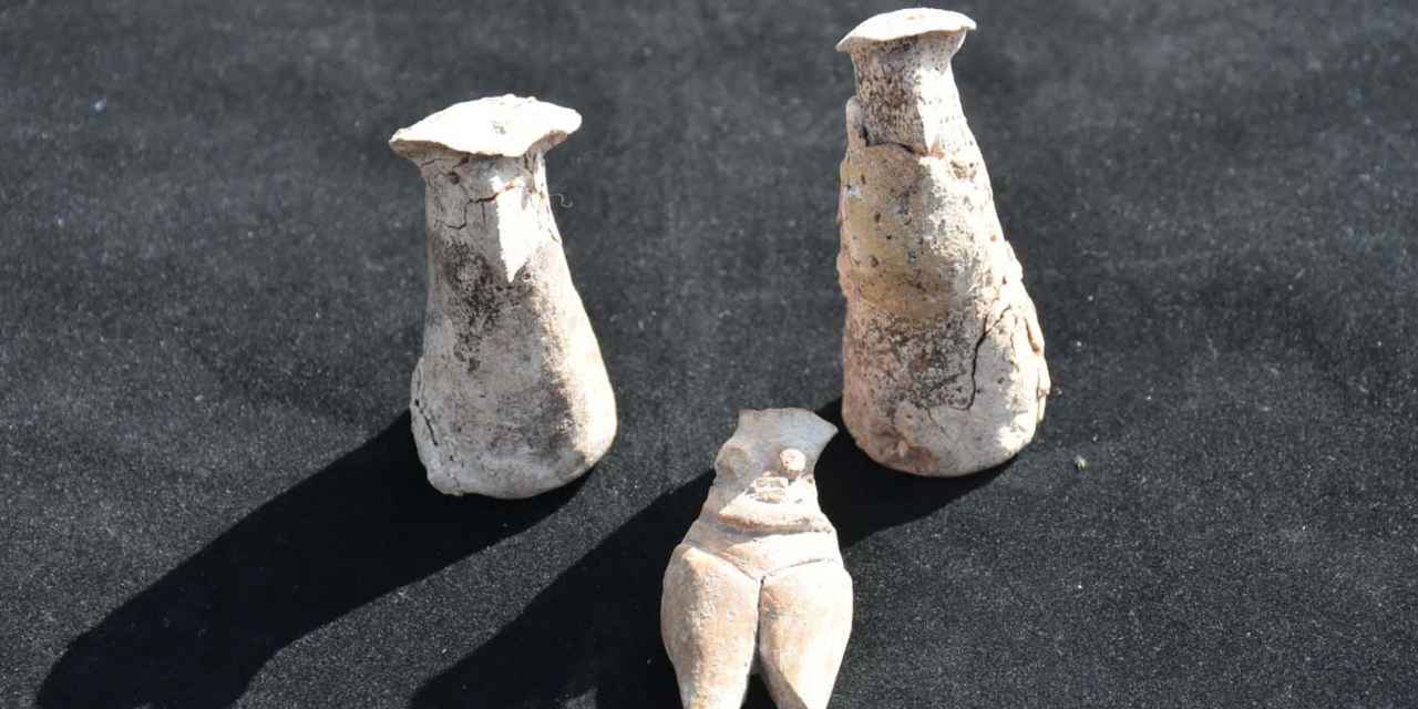 İzmir'de bulundu: 7 bin 700 yıllık... 'Çok ilginç' diyerek açıkladı