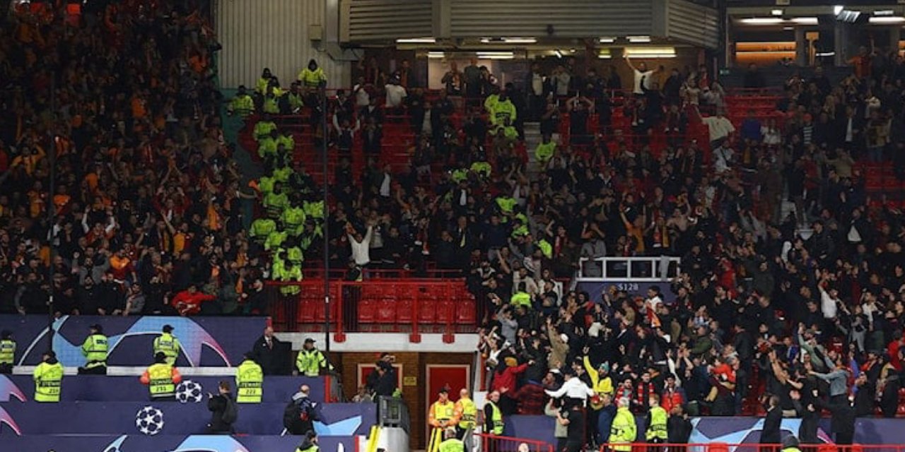 Galatasaray Taraftarı Manchester'in Bilet Sistemini 'Patlatmış'