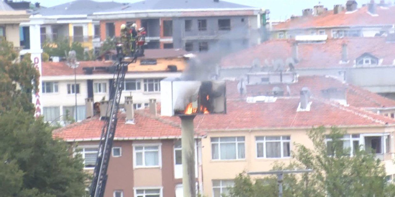 İstanbul'da Hastanede Yangın!