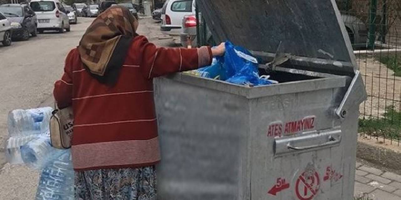 Kasım Ayında Ağızlarına Bir Parmak Bal Çalınacak Emeklilerden Acı Manzara: Çöpten Plastik Toplayıp Geçiniyor!